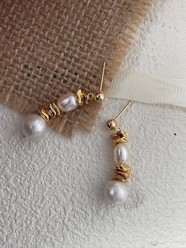 Elegant 14K Gold Freshwater Pearl Earrings